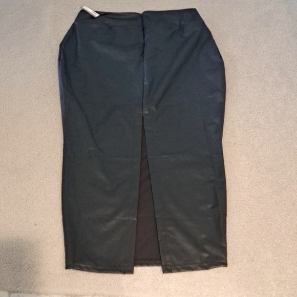 SKIMS MICRO LEATHER SKIRT  2X - Picture 6 of 10
